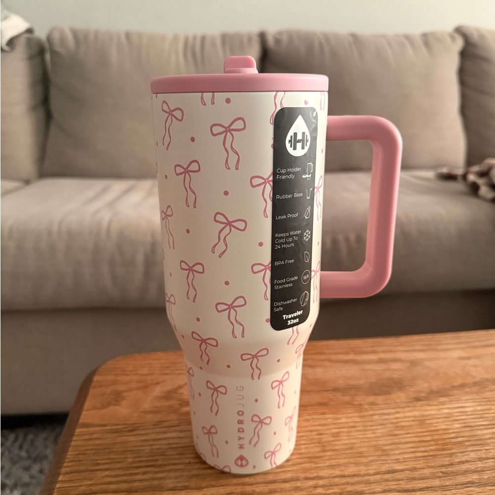 HydroJug traveler limited edition 32oz Pretty Please